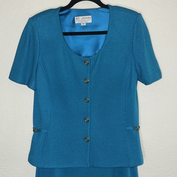 ST. JOHN COLLECTION Azul Knit 2 pc Skirt + Jacket Gold Button Chain Suit Set 8 M - Picture 3 of 15